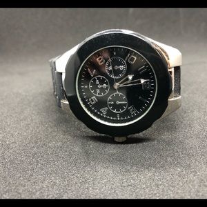 Black rubber band watch